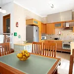 8 Rodrigues Family House - With Patio * Nazaré