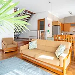 Villa 8 Rodrigues Family House - With Patio