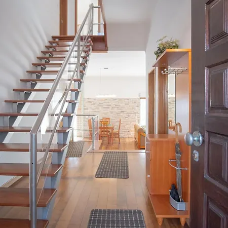 8 Rodrigues Family House - With Patio Βίλα Ναζαρέ