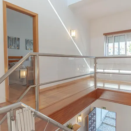 Βίλα 8 Rodrigues Family House - With Patio Ναζαρέ